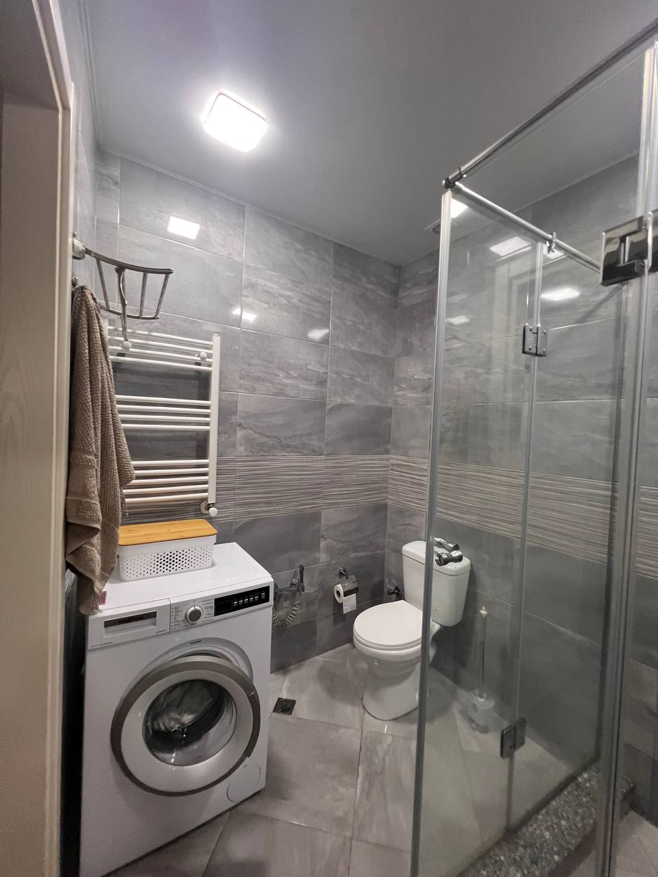 Furnished 1-Bedroom Apartment in Justice District photo 3 of 6