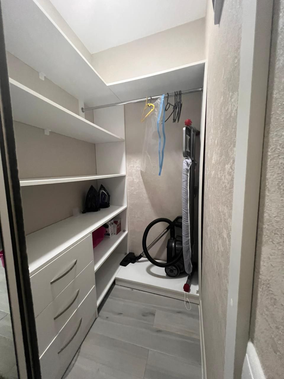 Furnished 1-Bedroom Apartment in Justice District photo 4 of 6