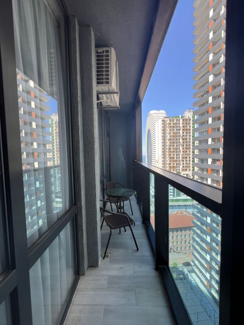 Furnished 1-Bedroom Apartment in Justice District photo 6 of 6
