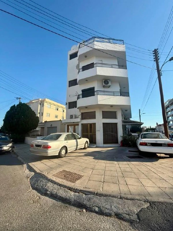 Furnished 3-Bedroom Apartment in Apostolos Andreas photo 1 of 8