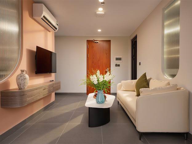 2-Bedroom Apartment with Sea View in My An photo 3 of 8