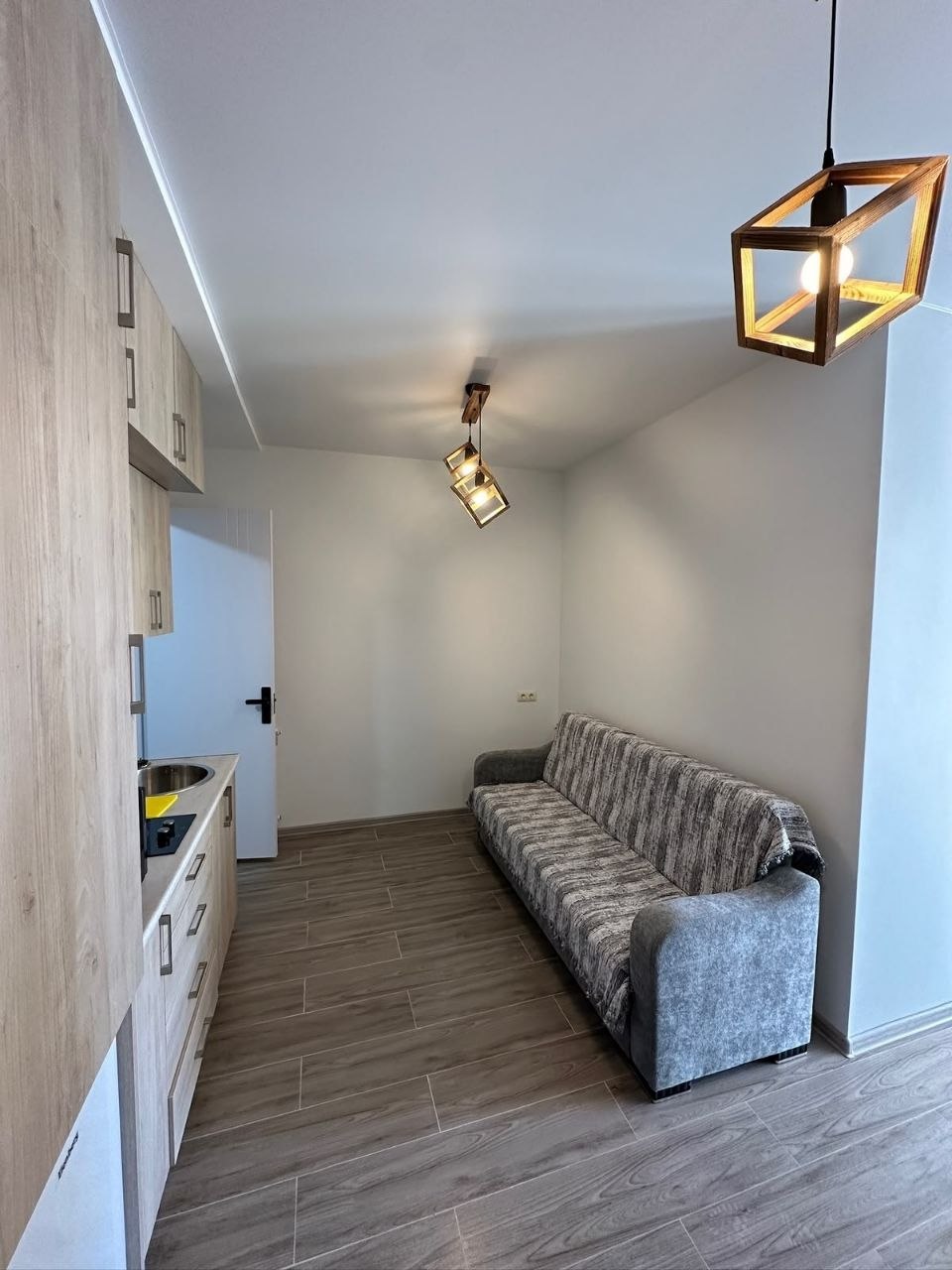 Cozy 1-Bedroom Apartment in Mahinjauri photo 6 of 8