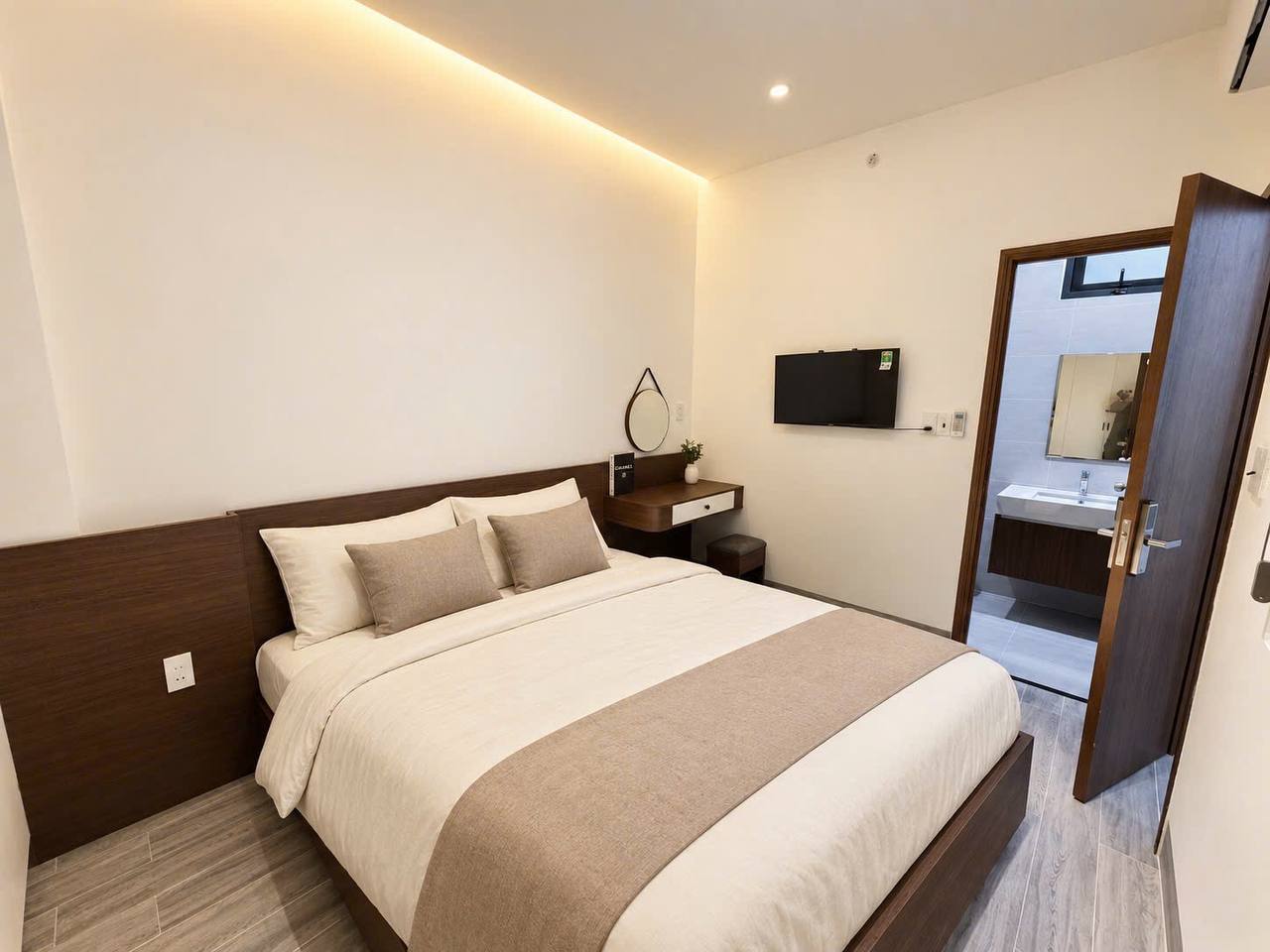 2-Bedroom Penthouse Apartment for Rent in Son Tra photo 1 of 7