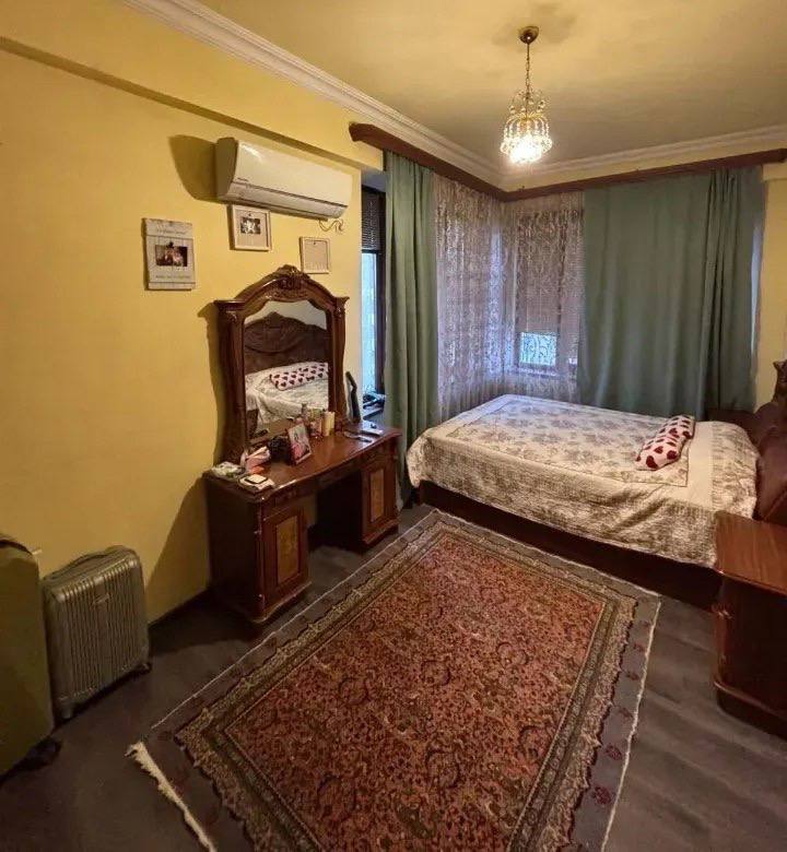 Furnished 3-Room Apartment in Davtashen photo 7 of 8