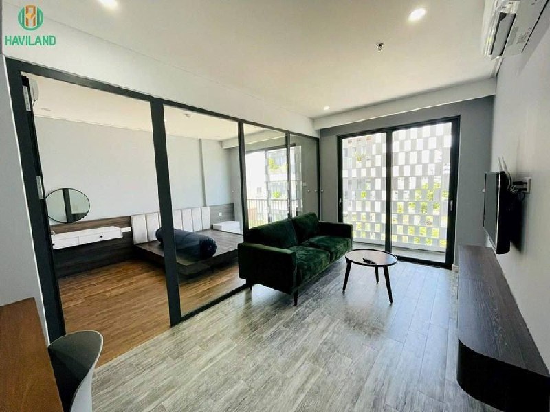 Furnished 1-Bedroom Apartment with Pool and Gym photo 5 of 8