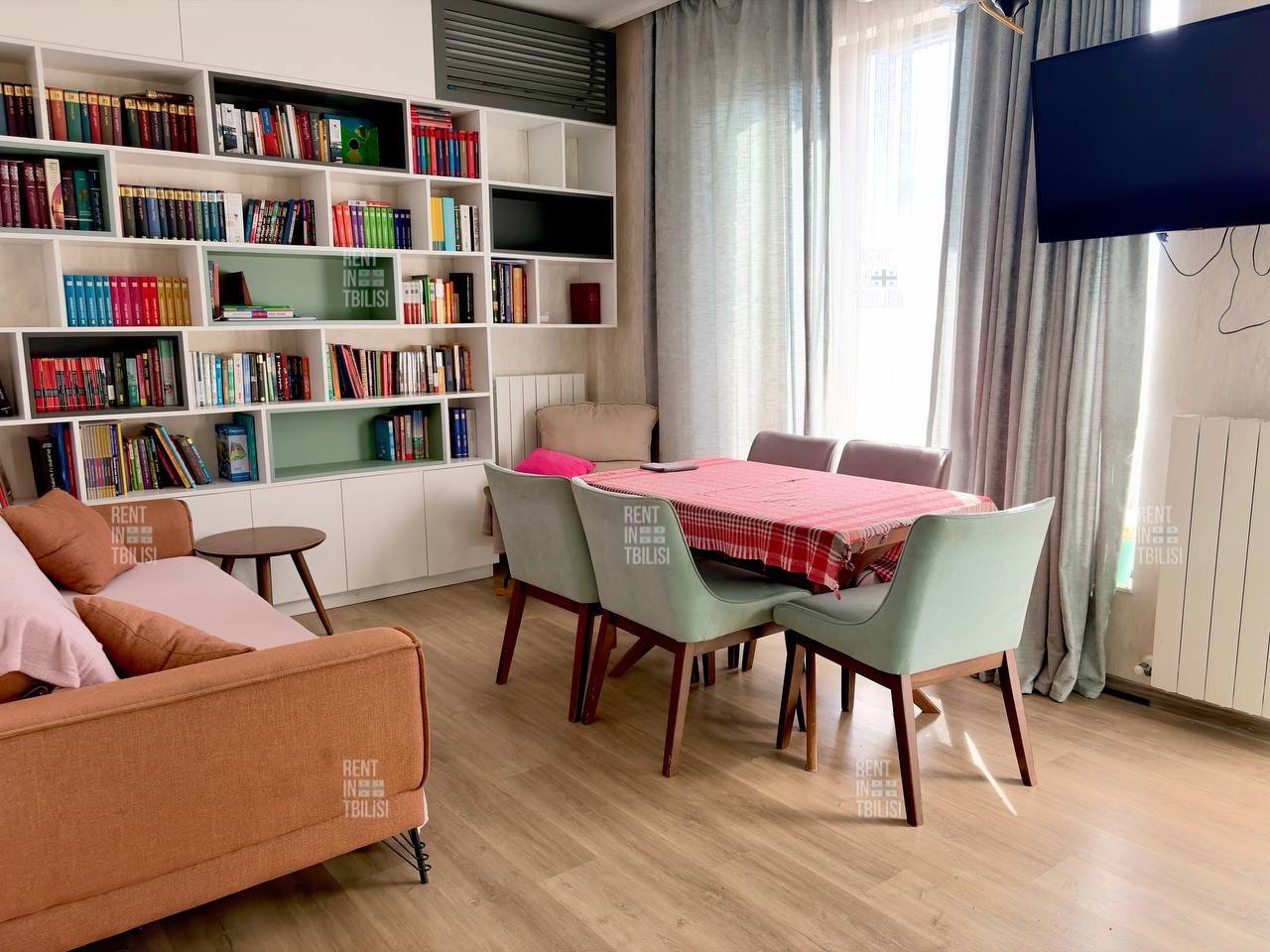 Cozy 2-Bedroom Apartment in Saburtalo photo 2 of 8
