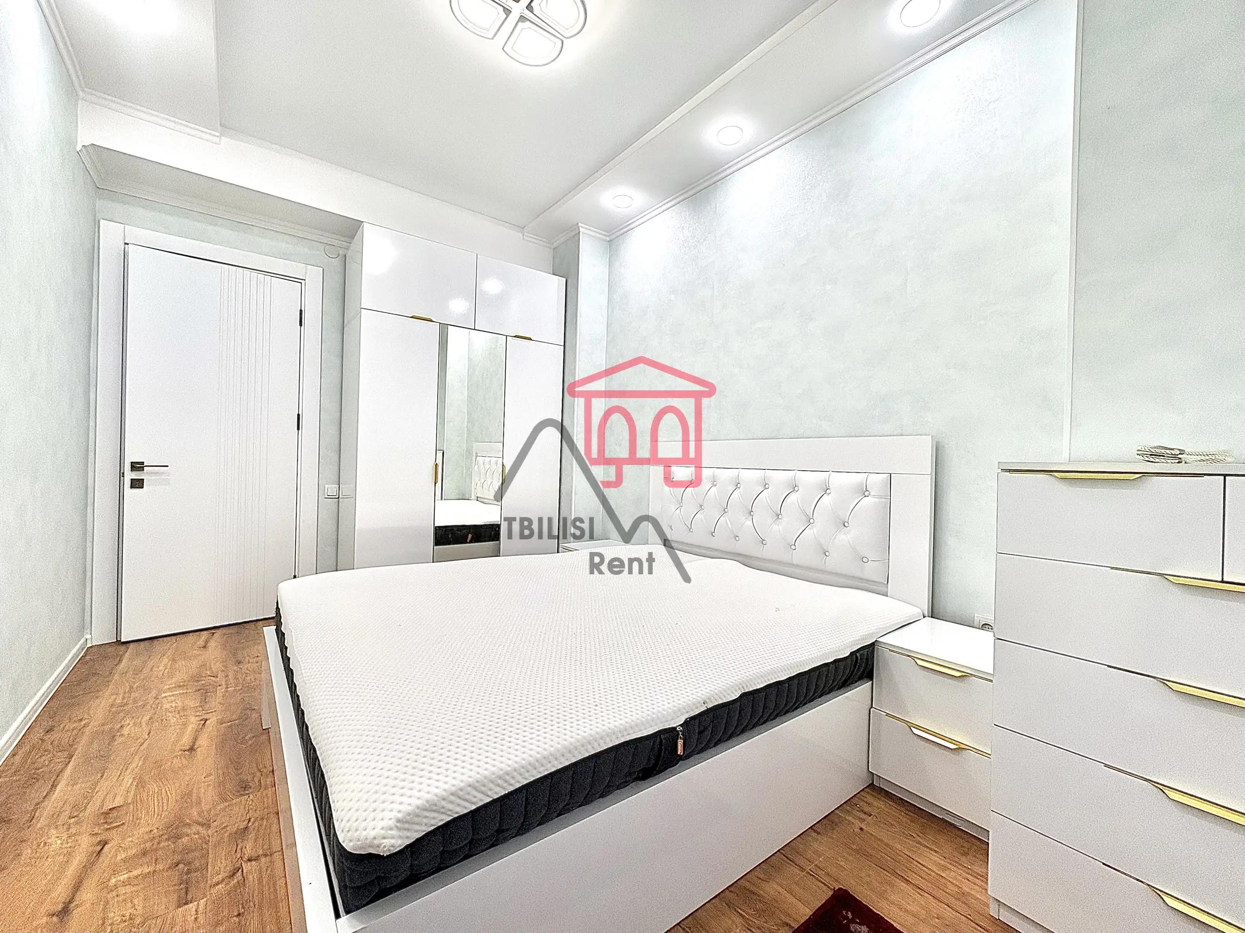 Newly Renovated One-Bedroom Apartment in Didi Dighomi photo 5 of 8