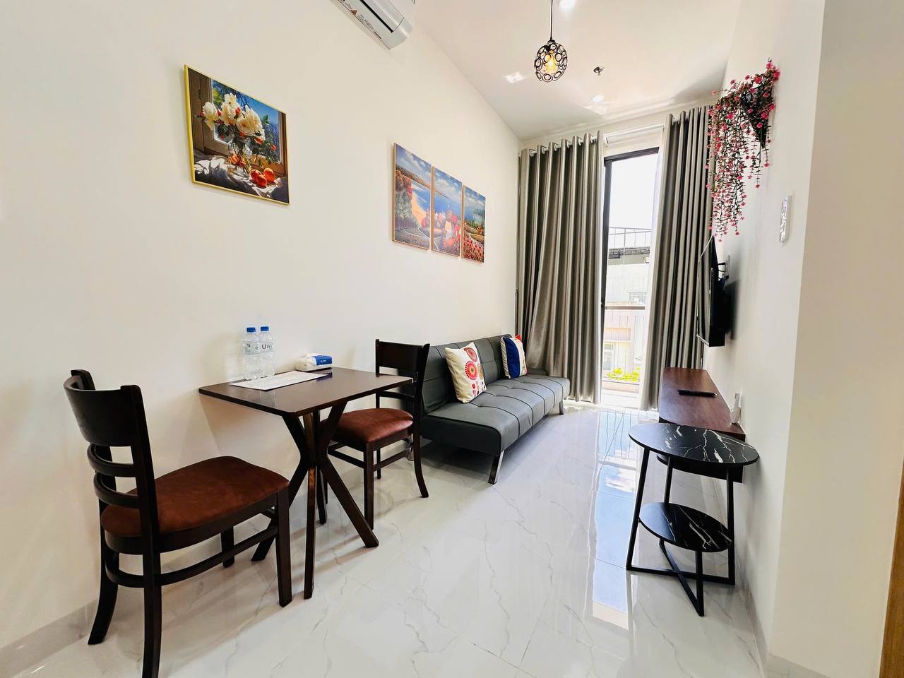 Furnished 1-Bedroom Apartment in Son Tra photo 5 of 8