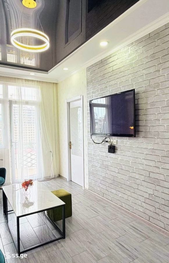 3-Room Apartment for Rent in Batumi photo 7 of 8