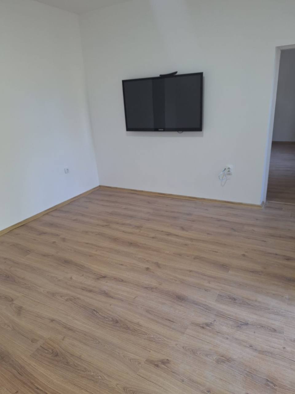 2-Bedroom Apartment in Dedinje photo 4 of 5