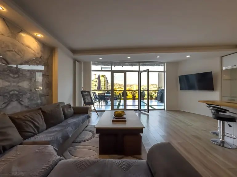 Spacious 2-Bedroom Apartment in Saburtalo photo 8 of 8