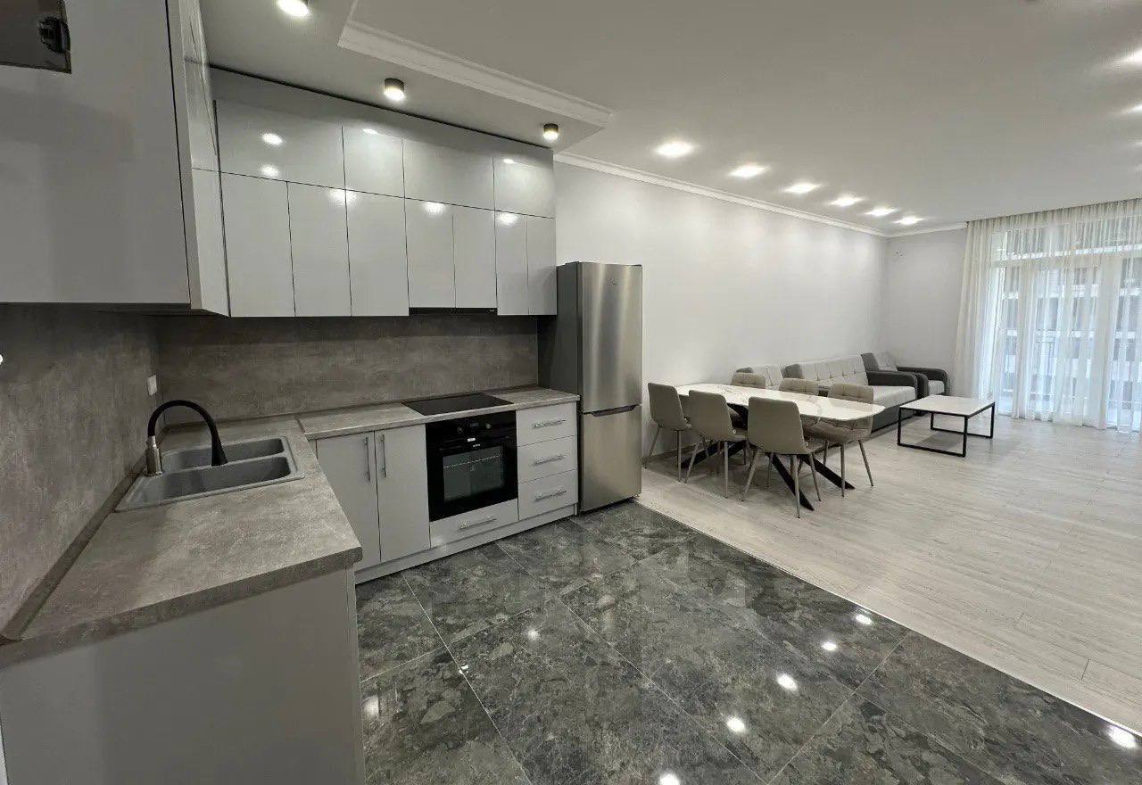 Furnished 3-Room Apartment in Ajapnyak photo 2 of 8