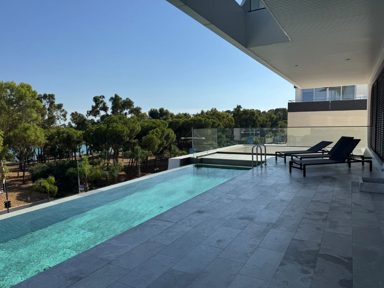 2-Bedroom Apartment in Signature, Germasogeia photo 4 of 4