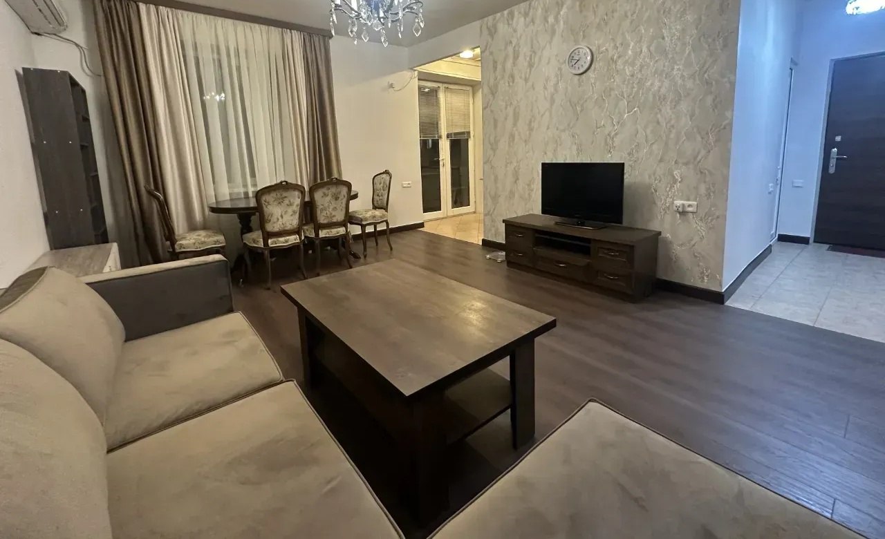 Two-Room Apartment on Griboedov Street photo 3 of 8