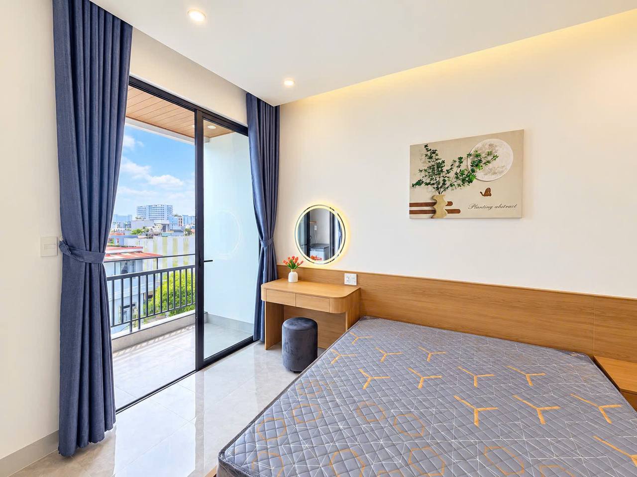 Brand-New 1-Bedroom Apartment in Khue My photo 3 of 8