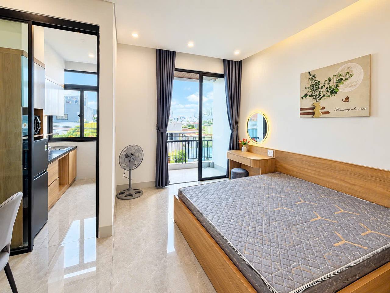 Brand-New 1-Bedroom Apartment in Khue My photo 6 of 8