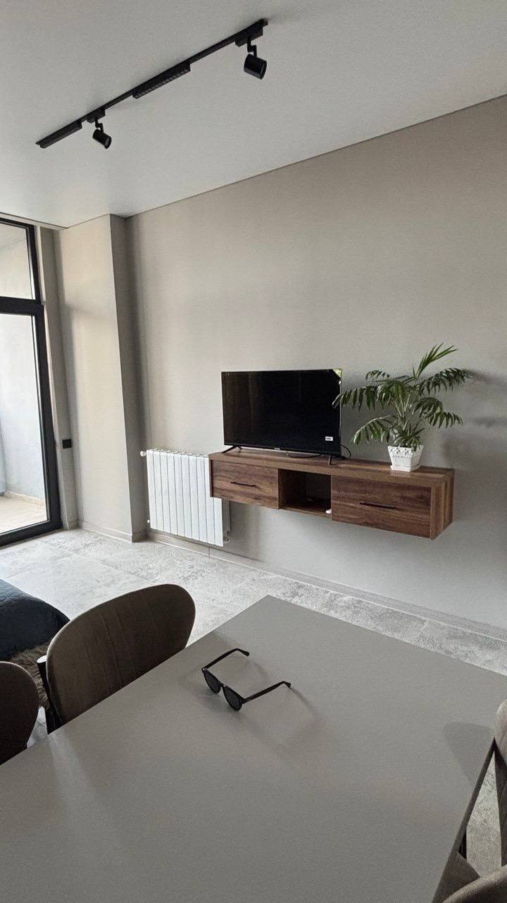 Apartment for Rent on Jiuli Shartava Street photo 2 of 5