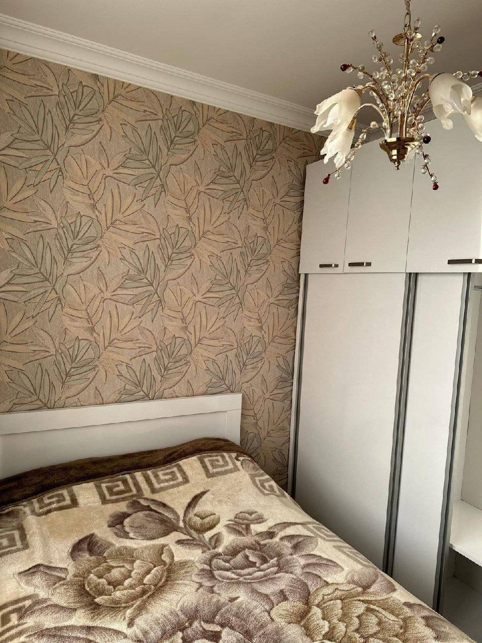 1-Bedroom Apartment on David Agmashenebeli Street photo 4 of 8
