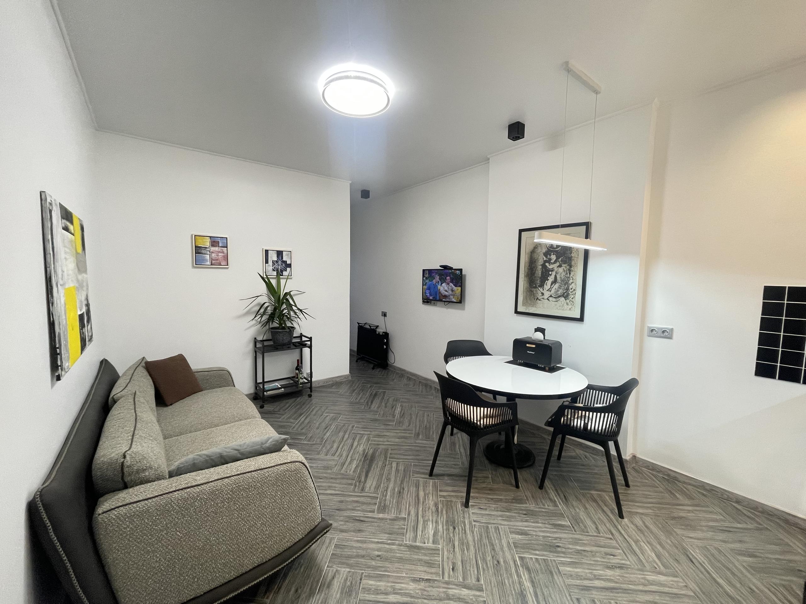Two-Room Apartment in Batumi Old Town photo 1 of 6