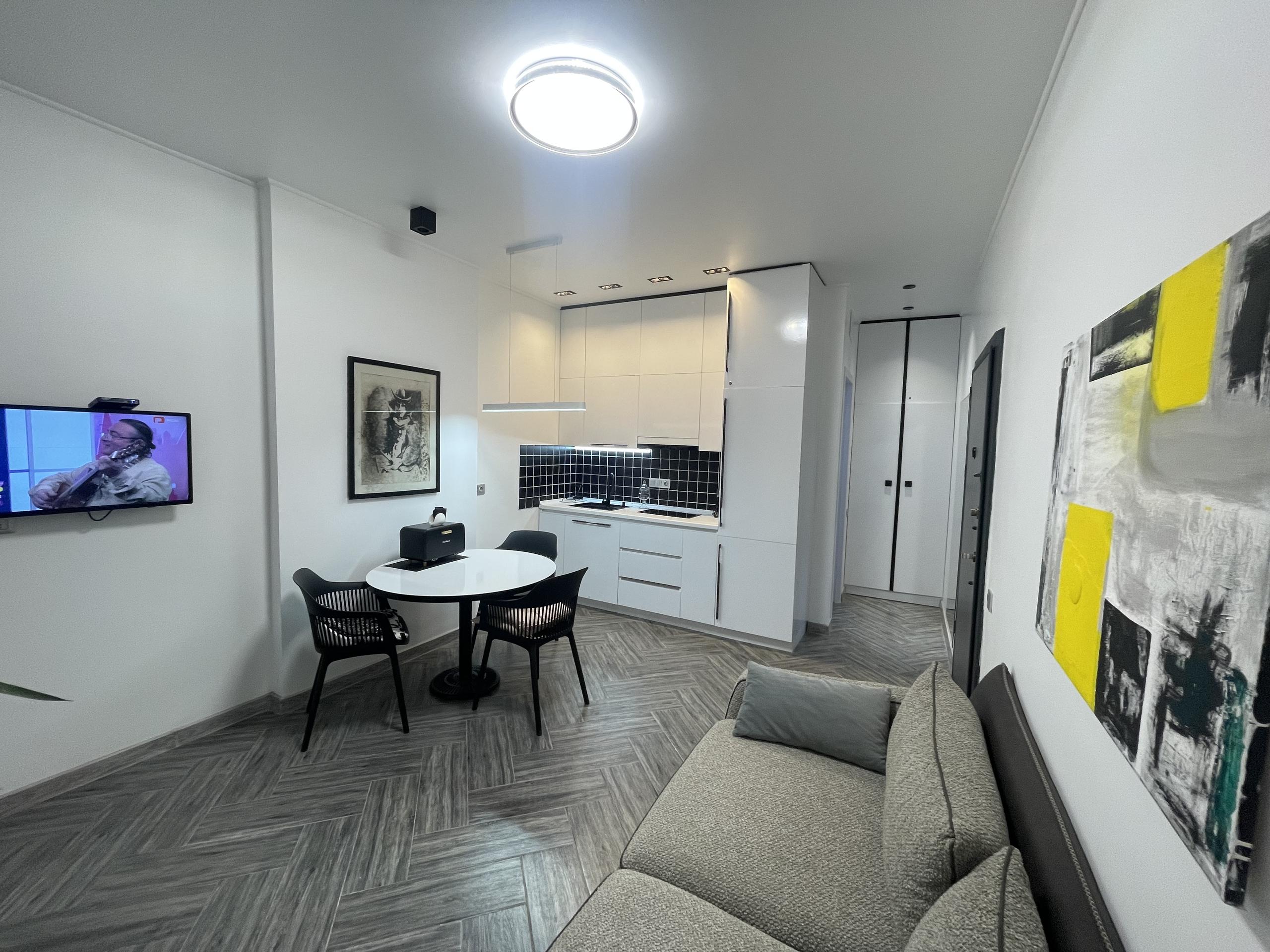 Two-Room Apartment in Batumi Old Town photo 2 of 6
