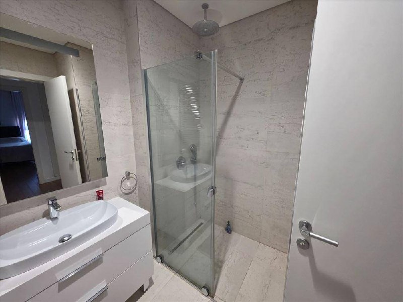 Two-Bedroom Apartment in Skyline photo 7 of 8