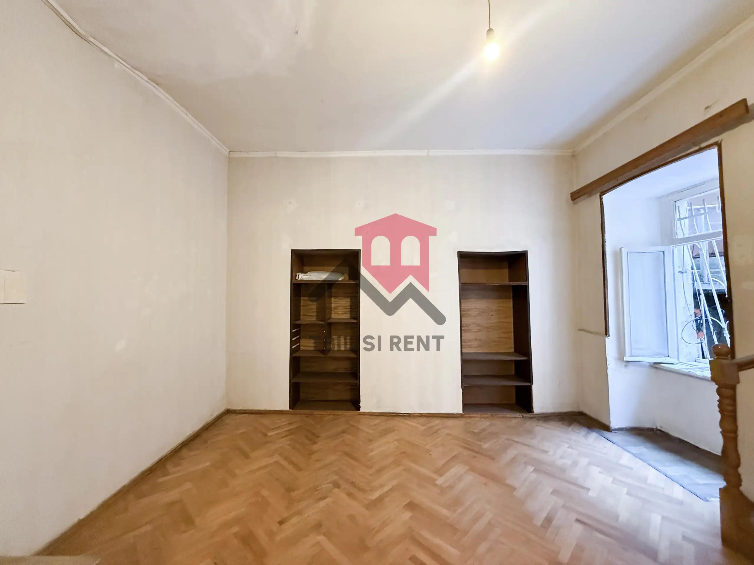 1-Bedroom Apartment in Central Tbilisi photo 3 of 8