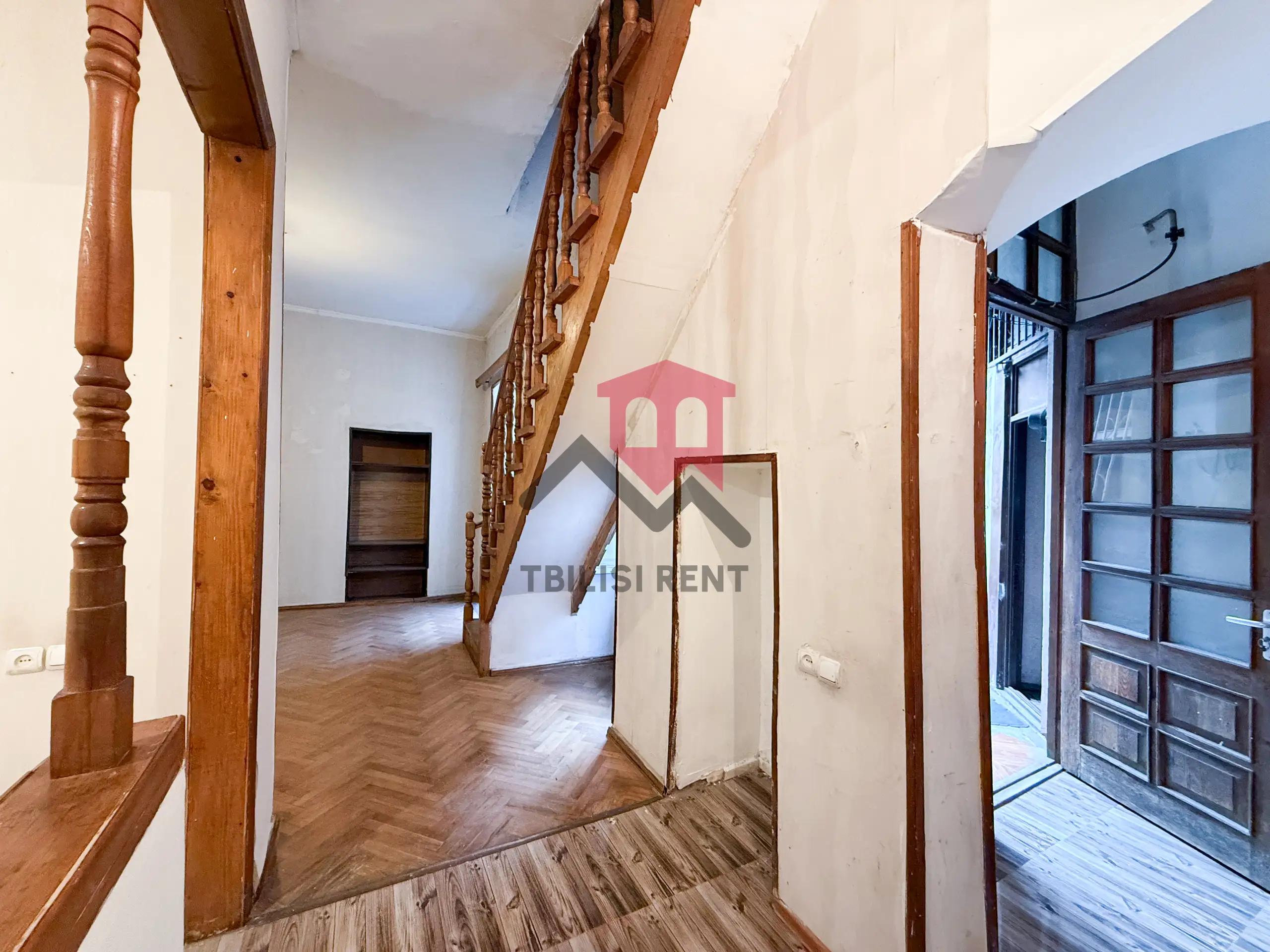 1-Bedroom Apartment in Central Tbilisi photo 7 of 8