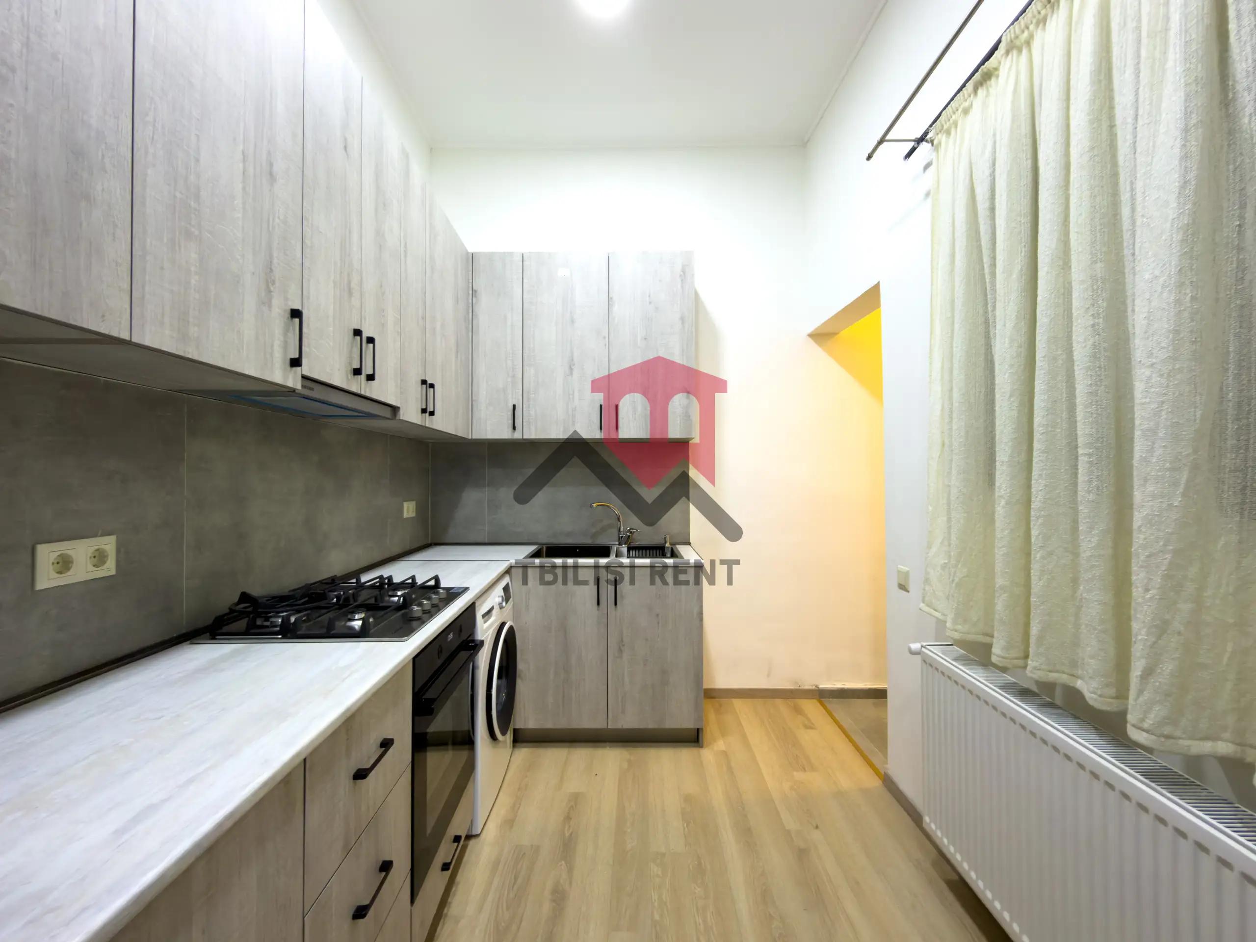 Apartment in Central Tbilisi with Freedom Square View photo 3 of 8