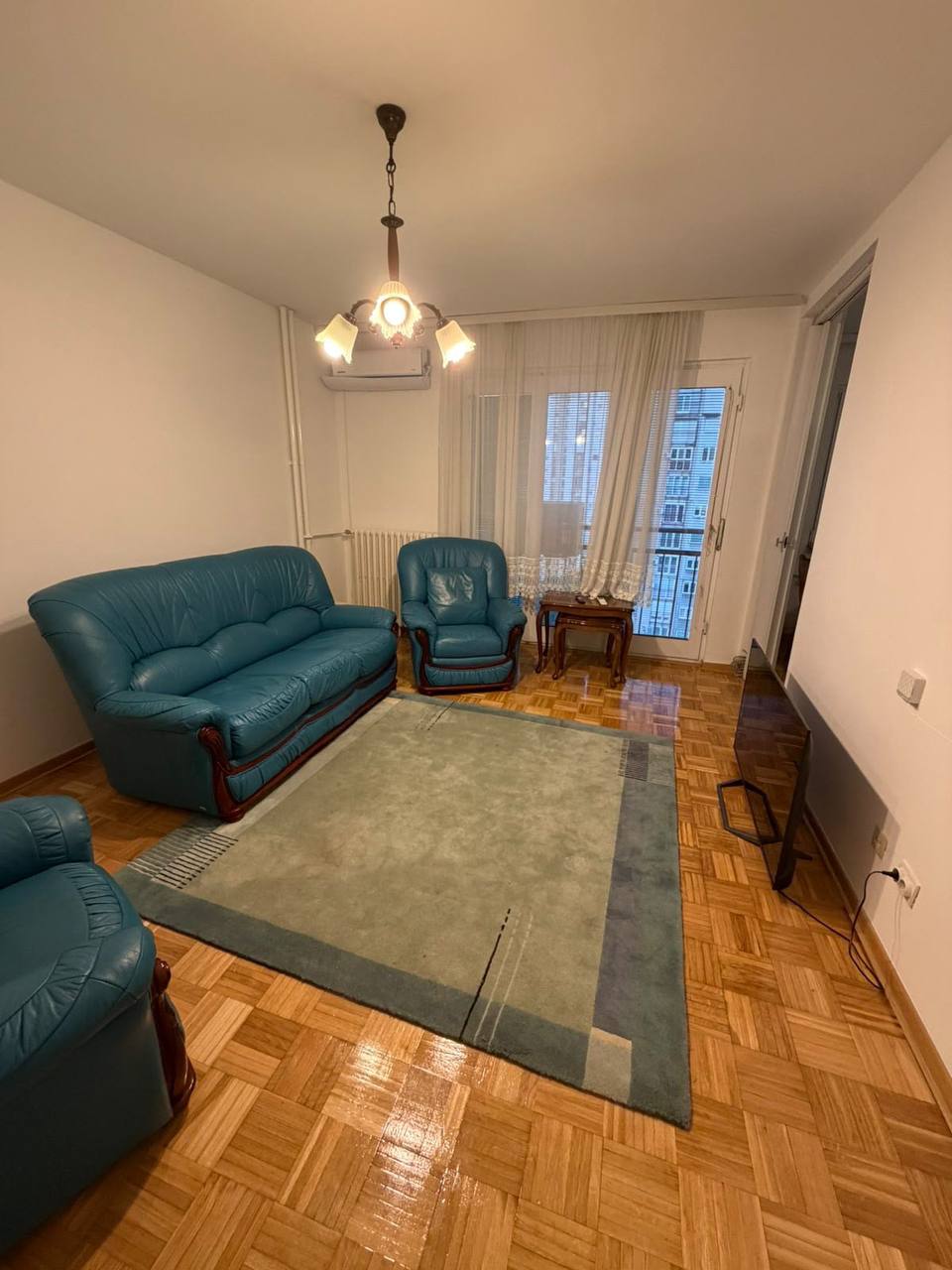 1-Bedroom Apartment in Block 61 photo 1 of 5