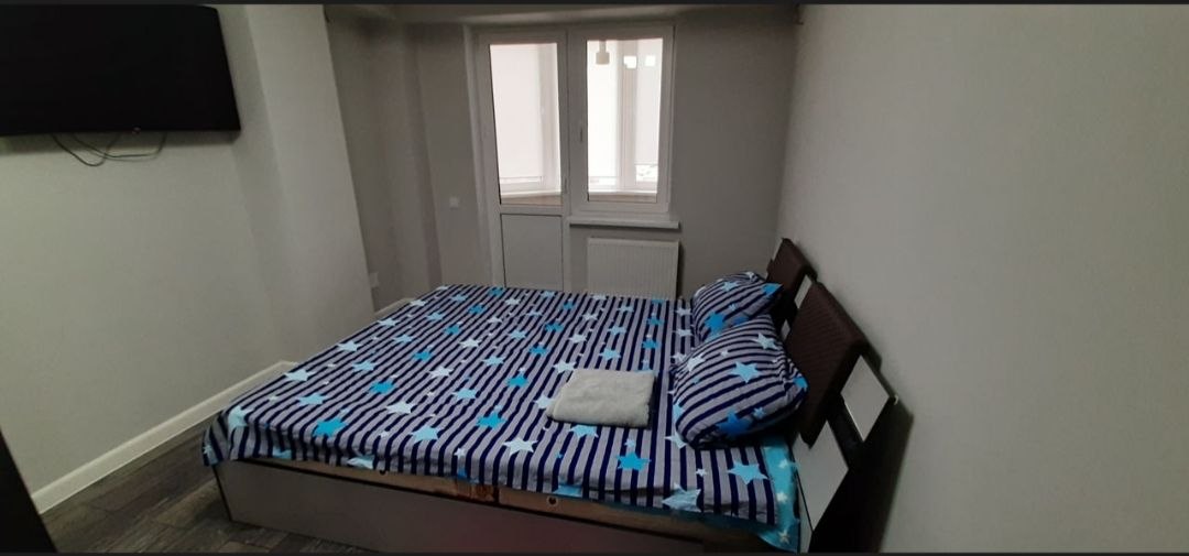 One-Bedroom Apartment with Living Room in Central Chisinau photo 5 of 8