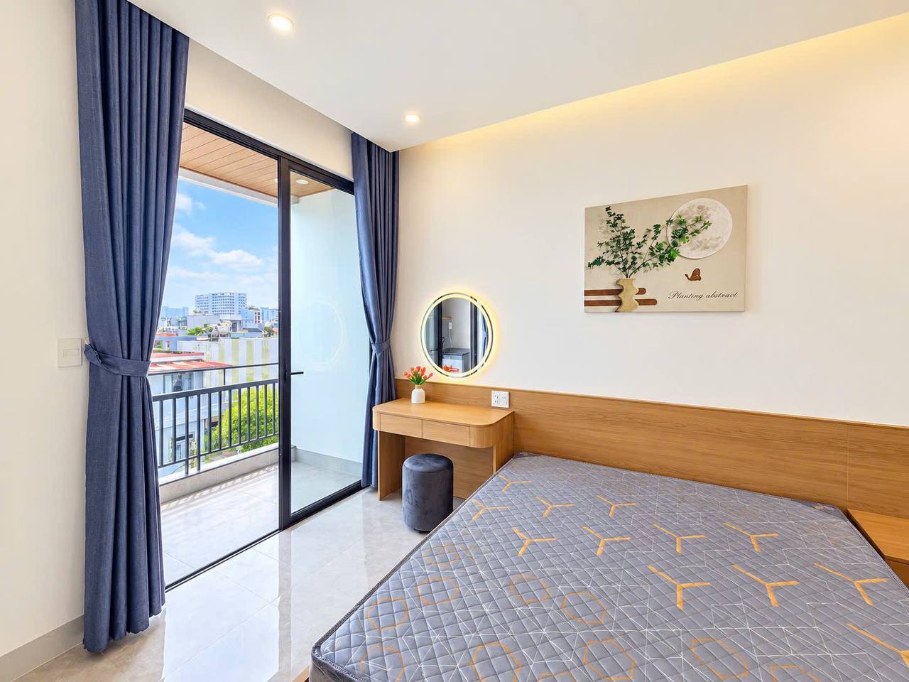 Brand New 1-Bedroom Apartment in Khue My photo 3 of 8