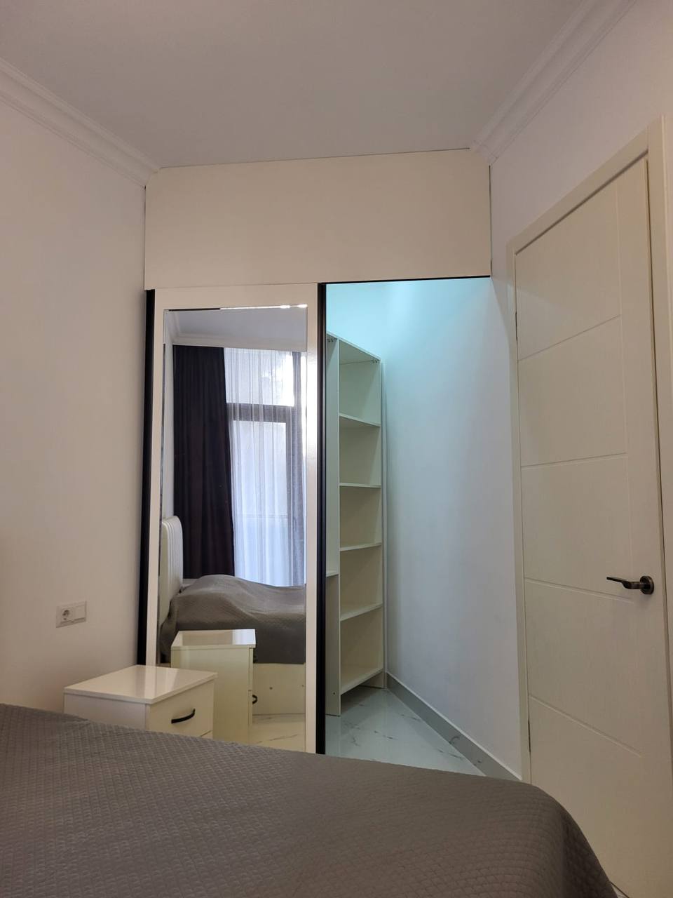 1-Bedroom Apartment on Sheriff Khimshiashvili Street photo 5 of 8