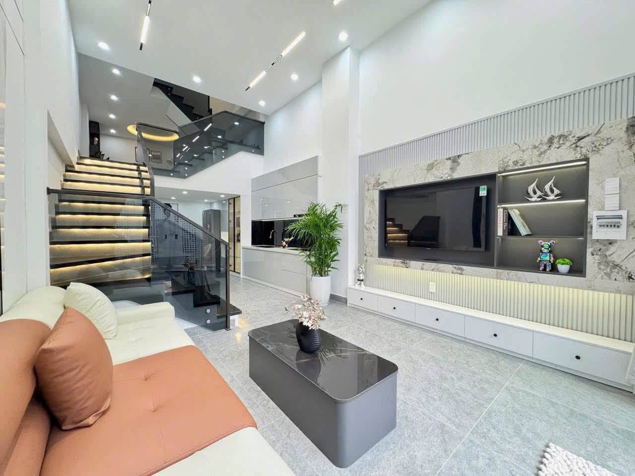 3-Bedroom House in Hai Chau photo 3 of 8
