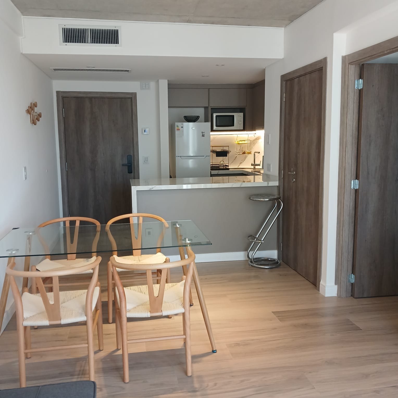 Furnished 1-Bedroom Apartment with Pool in Caballito photo 5 of 8
