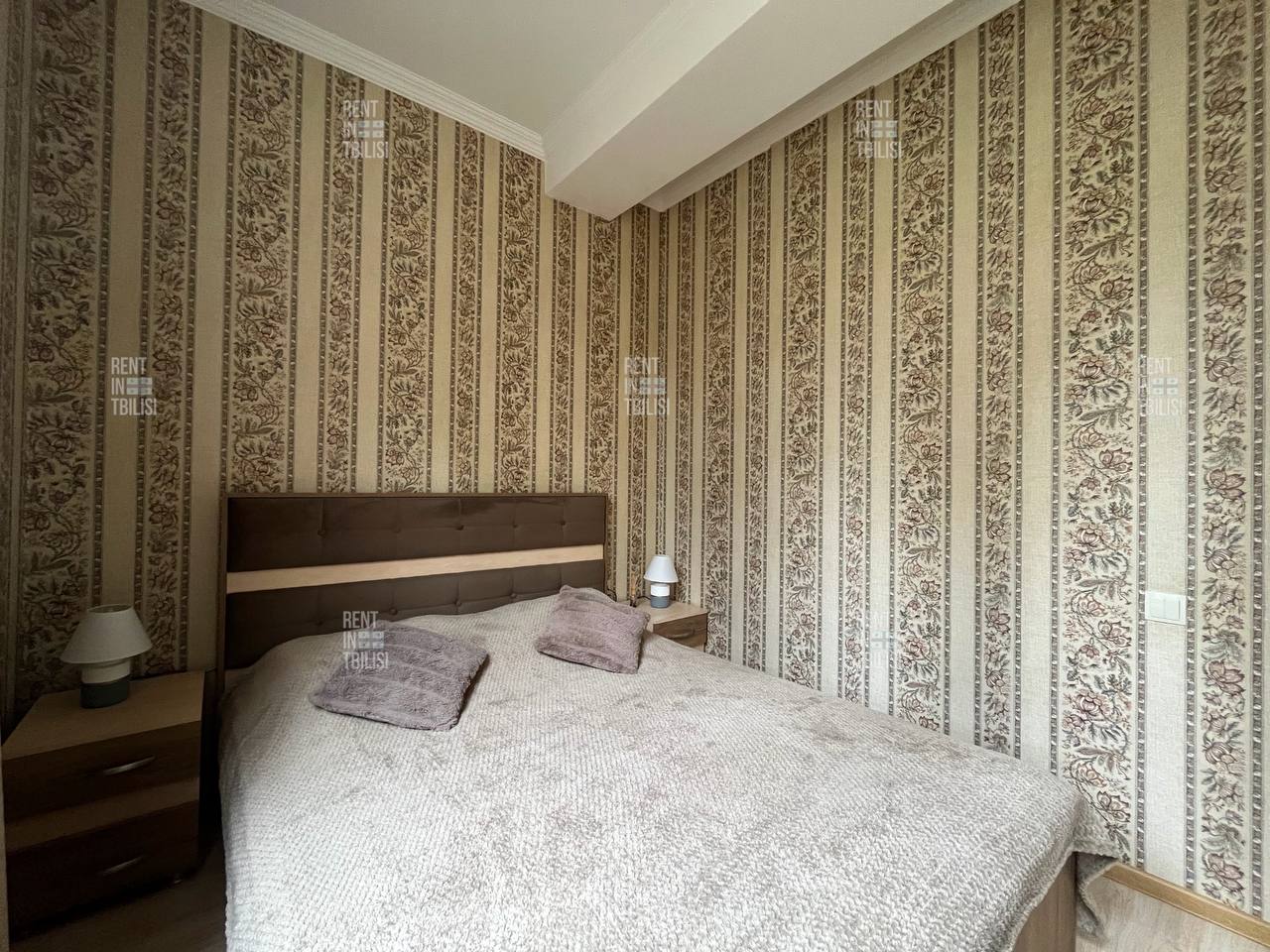 1-Bedroom Apartment in Ortachala photo 7 of 8