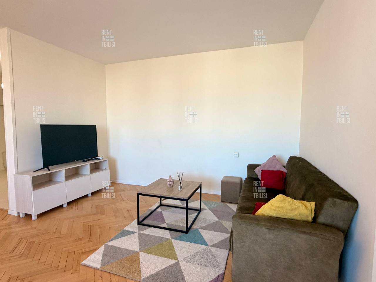 2-Bedroom Apartment for Rent in Saburtalo photo 3 of 8