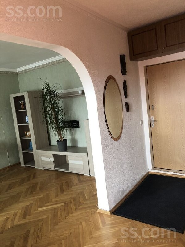 1-Room Apartment on Rostokas Street photo 3 of 8