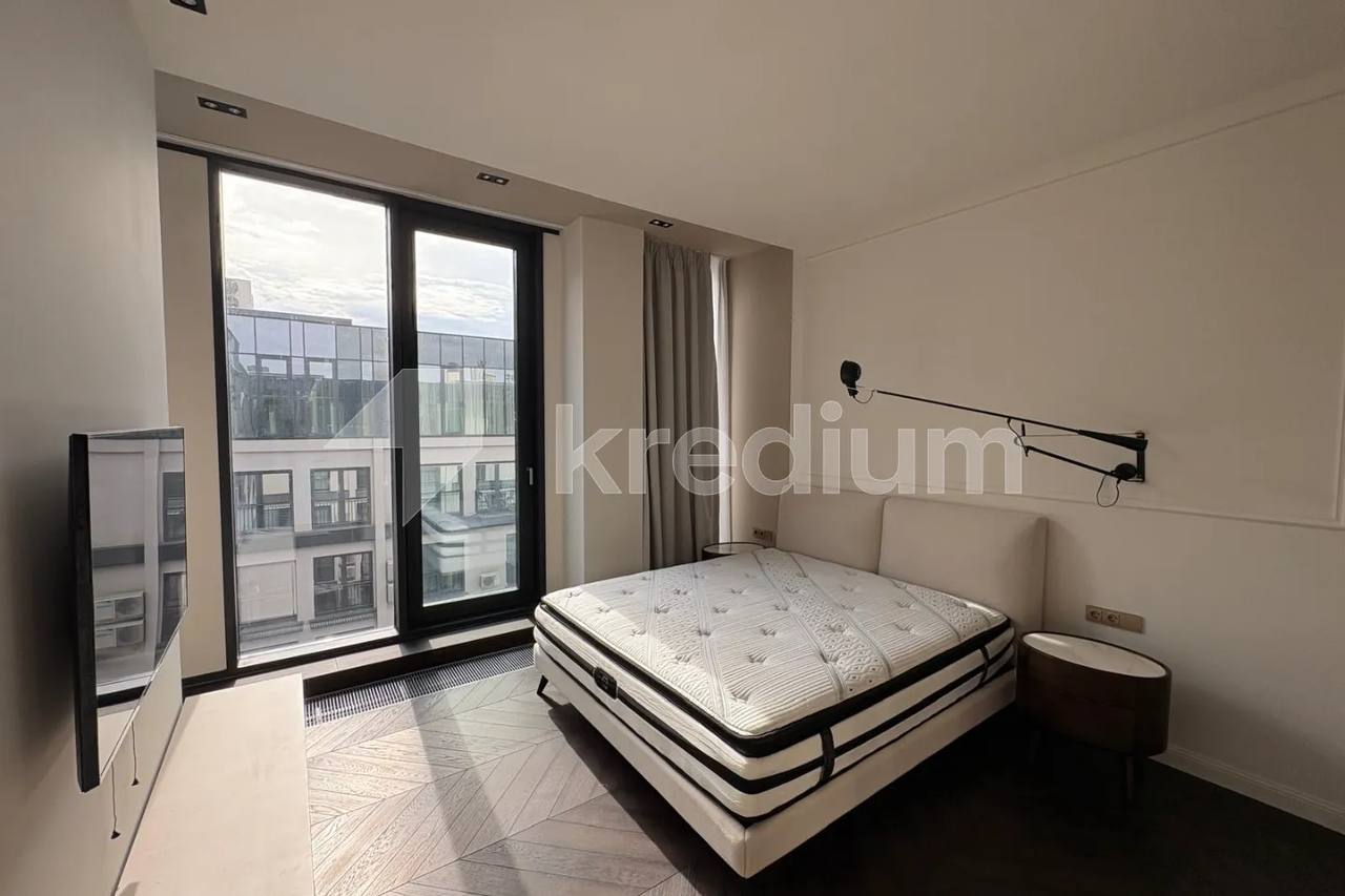 Квартира 100 м² на улице Скендербегова photo 3 of 5