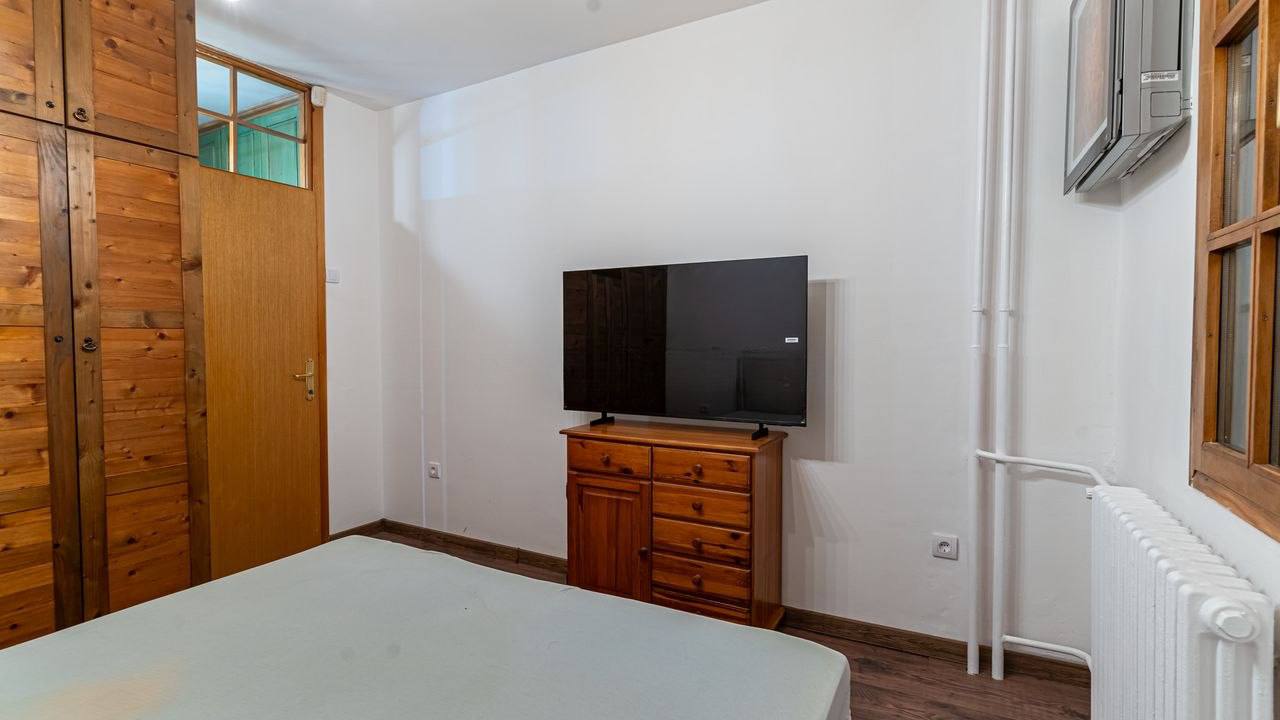 Two-Room Apartment in Novi Beograd photo 3 of 8