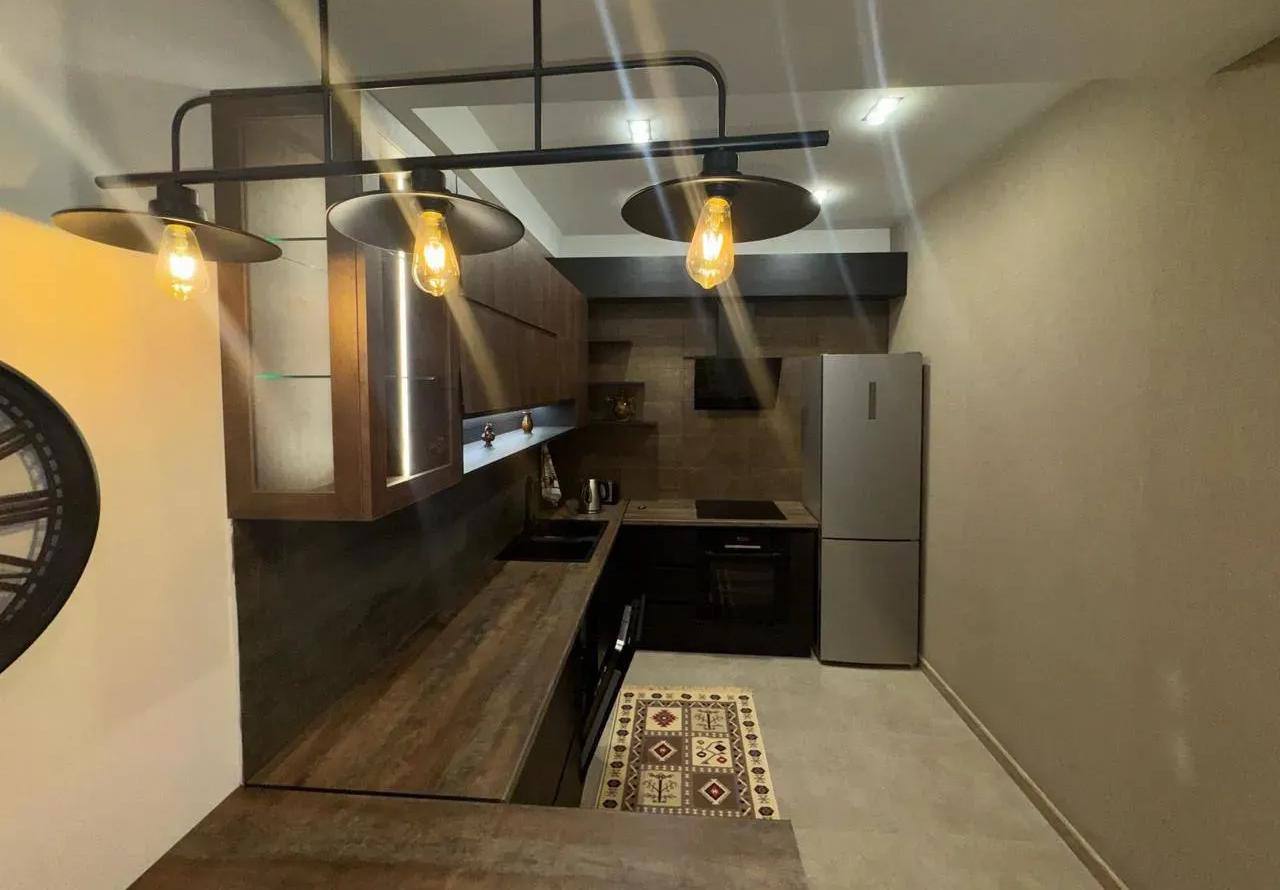 New-Build 2-Bedroom Apartment in Kentron photo 3 of 8