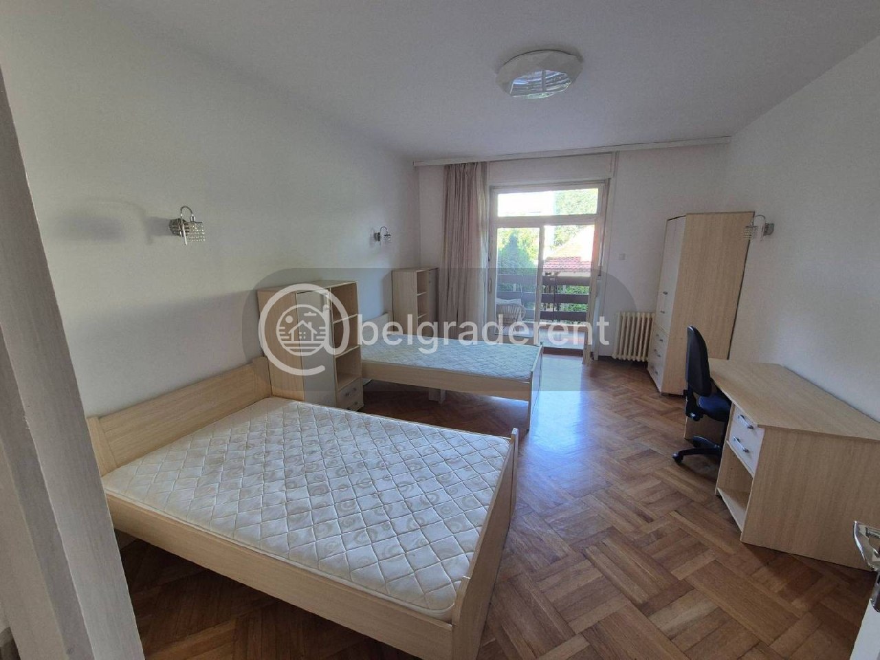 4-комнатная квартира в Савски-Венаце photo 4 of 8