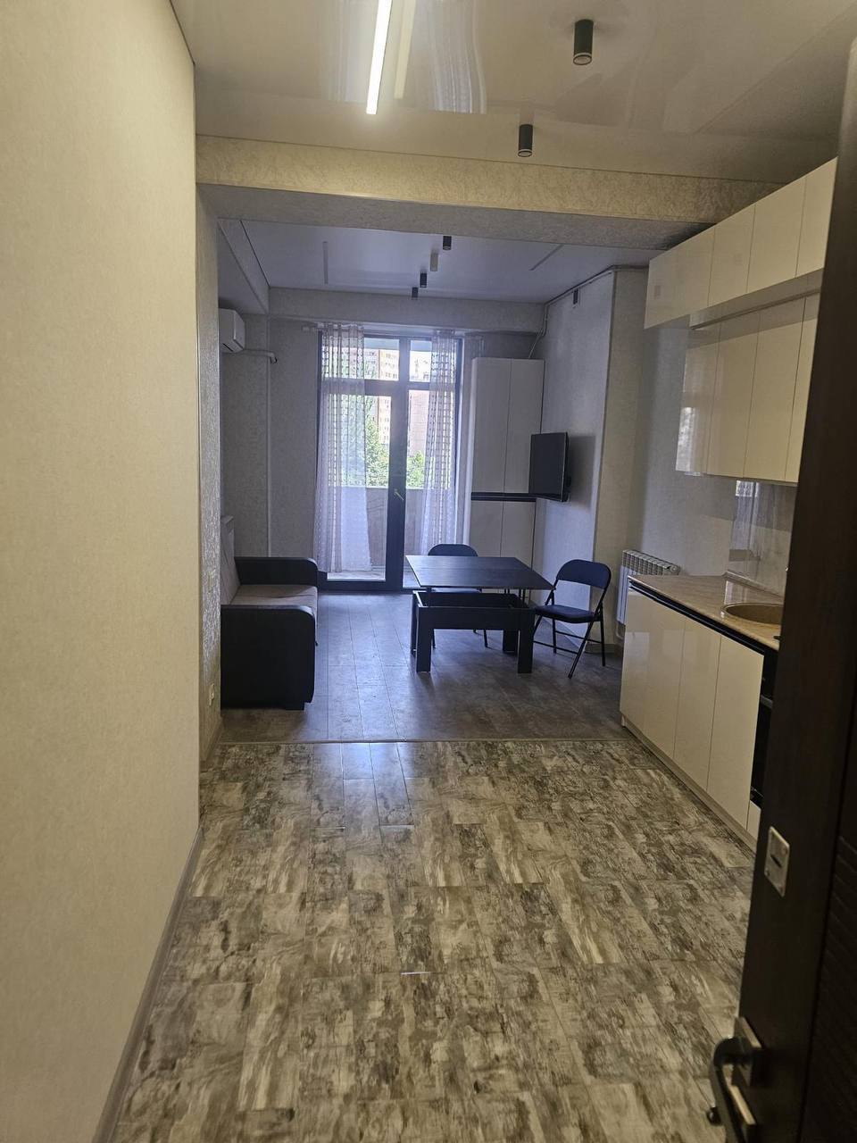 Меблированная 2-комнатная квартира в Давташене photo 3 of 7