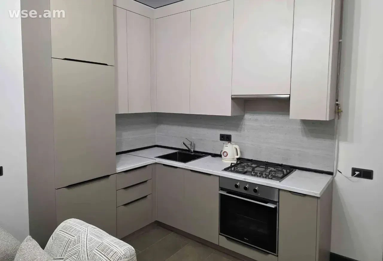 2-Bedroom Apartment for Rent in Arabkir photo 6 of 8