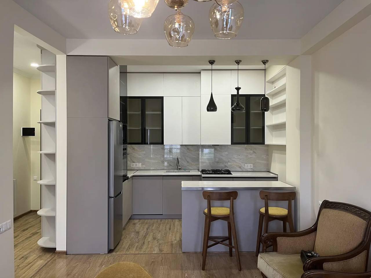 2-Bedroom Apartment in Saburtalo photo 3 of 8