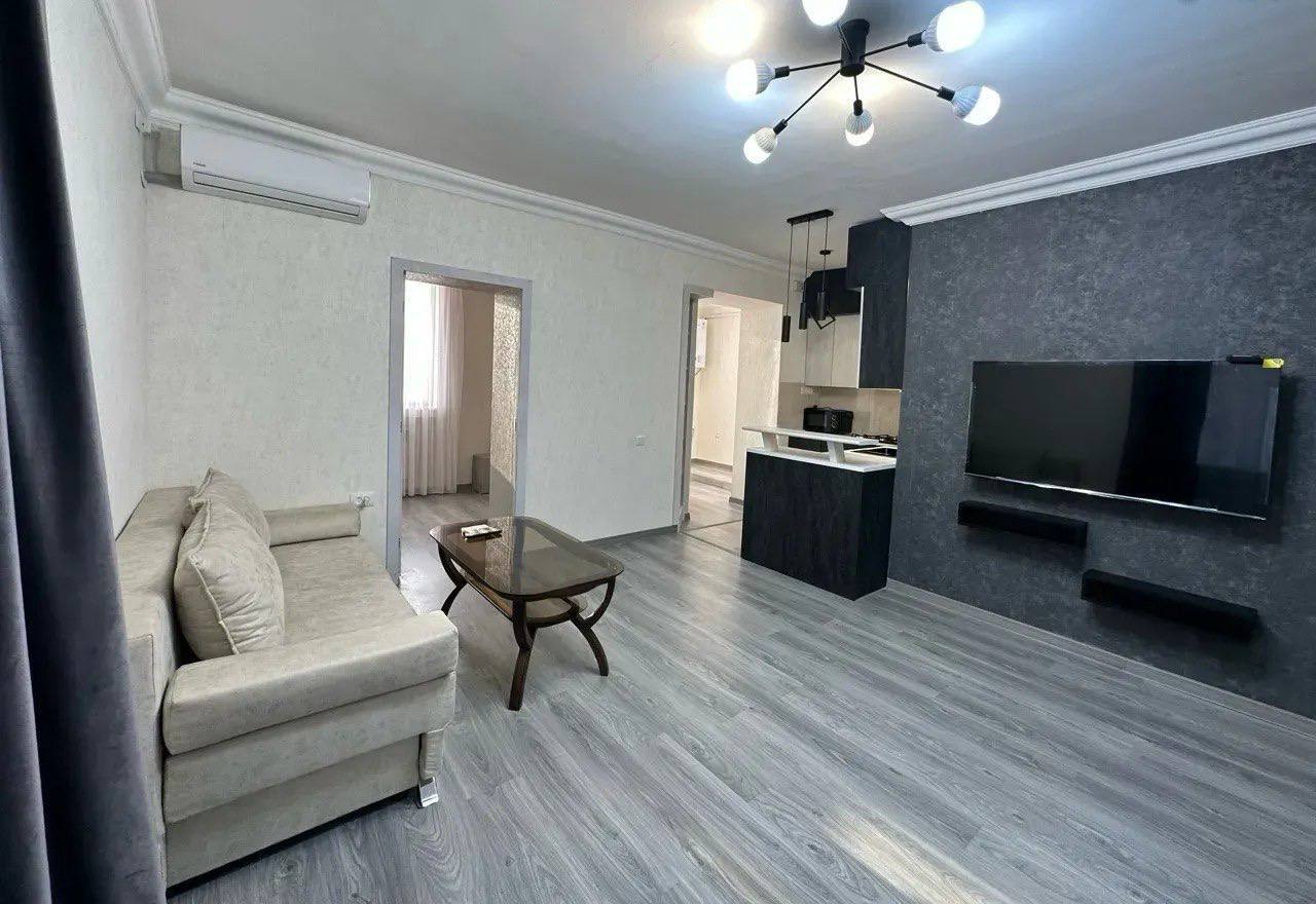 Cozy Furnished 3-Room Apartment in Yerevan photo 1 of 8