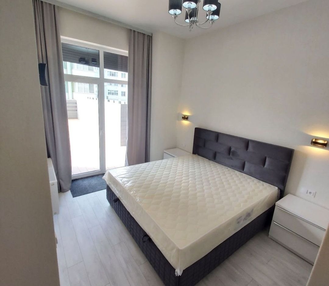 One-Bedroom Apartment with Living Room in Riscani photo 4 of 8