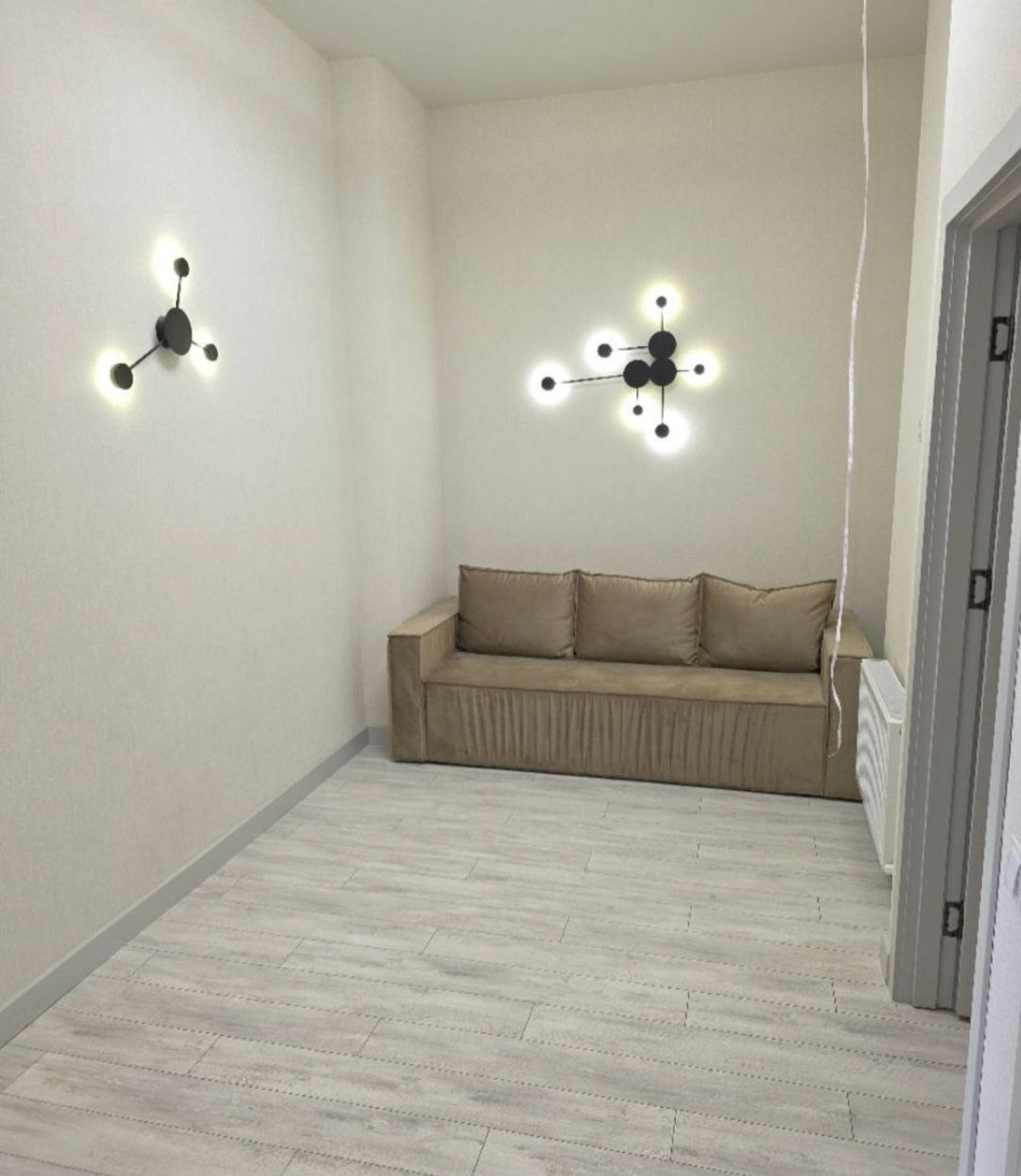 One-Bedroom Apartment with Living Room in Riscani photo 6 of 8