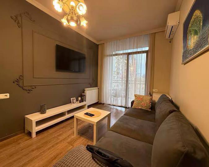 1-Bedroom Apartment on Gorgasali Street photo 3 of 6