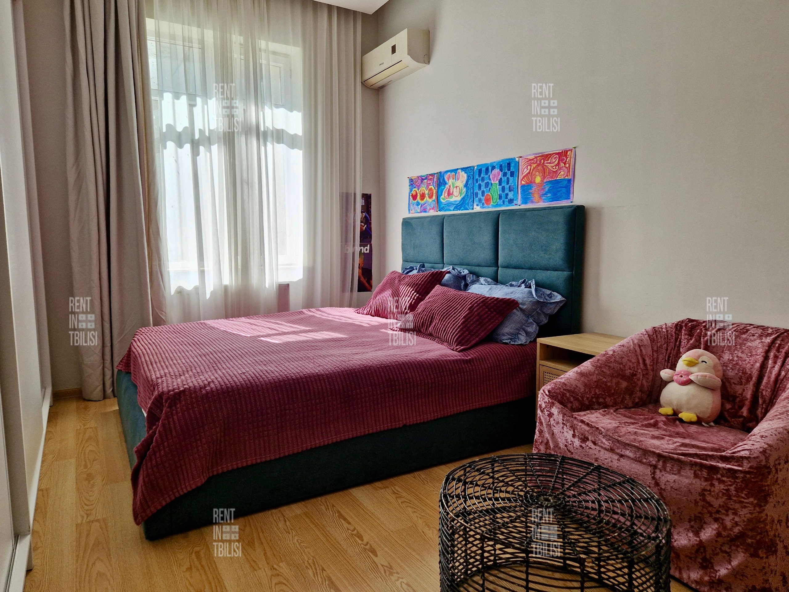 2-Bedroom Apartment in Mtatsminda photo 5 of 8