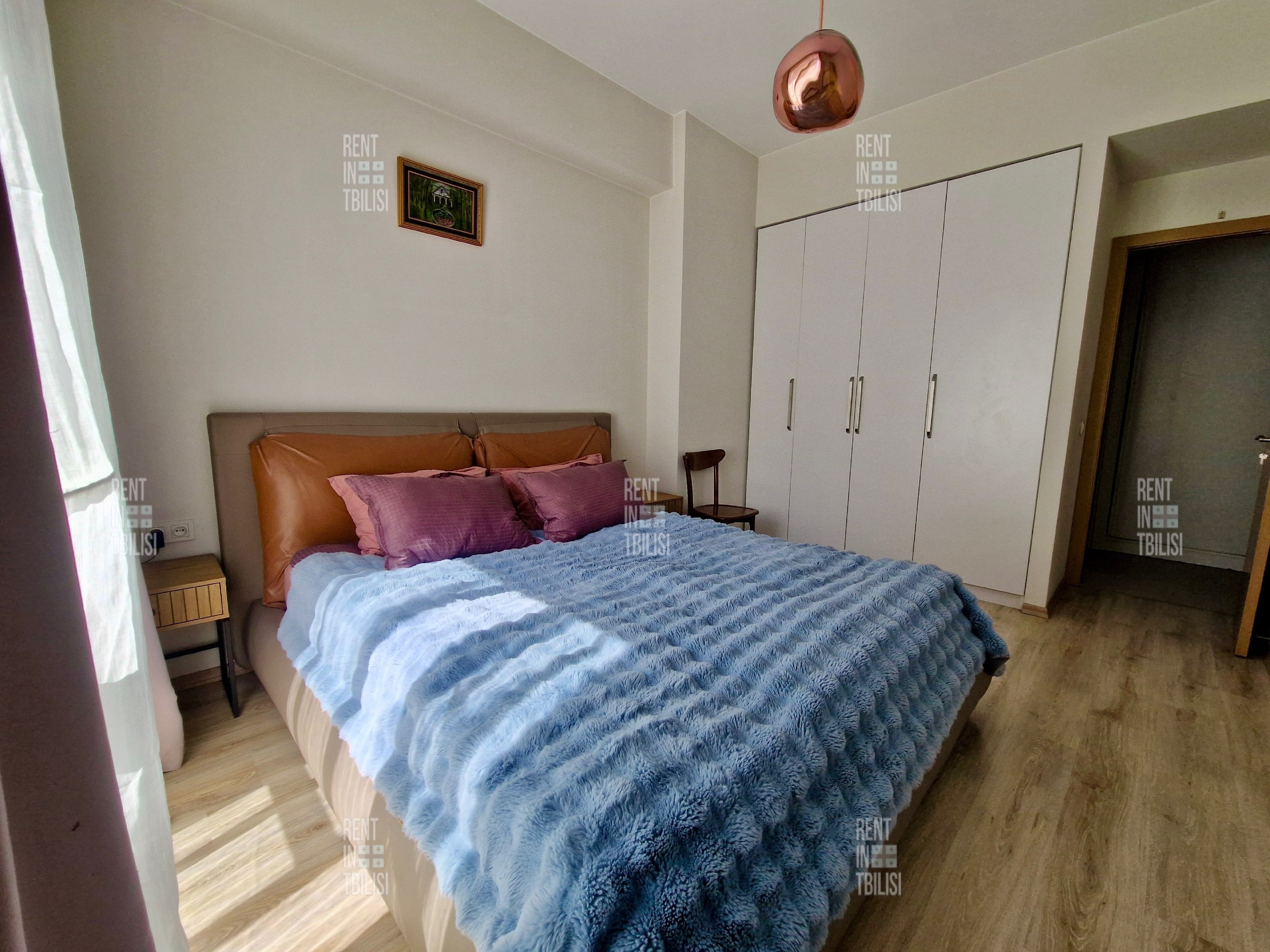 2-Bedroom Apartment in Mtatsminda photo 7 of 8